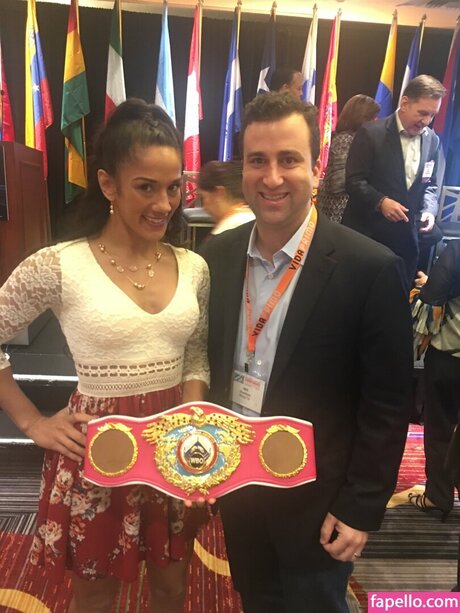 Amanda Serrano model best image