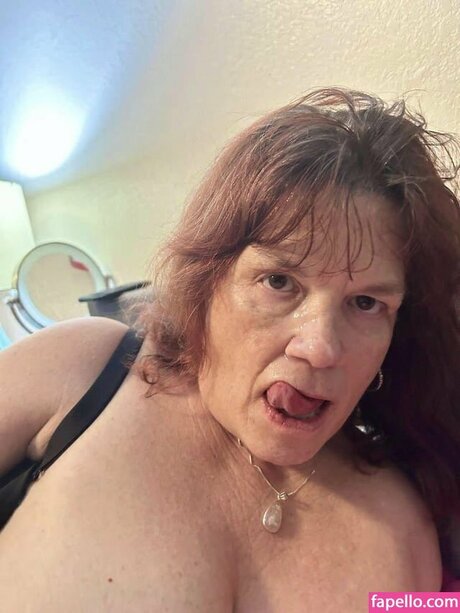 Grandma Nika star porn photo