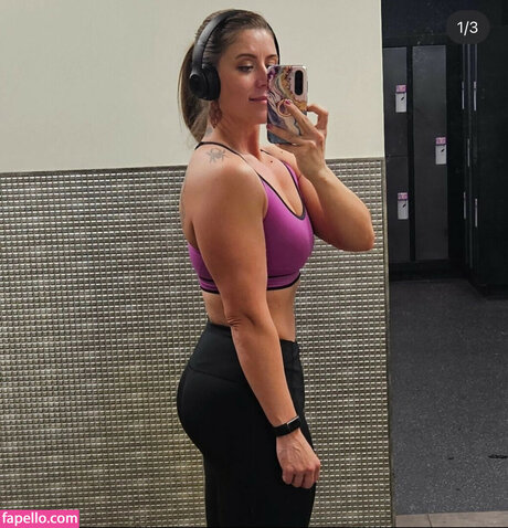 Growler85 model xxx picture