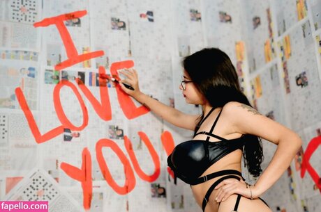 Angelique Angell hd pornstar pics