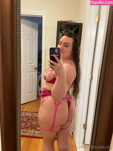 Rainydayyy3 model erotic gallery