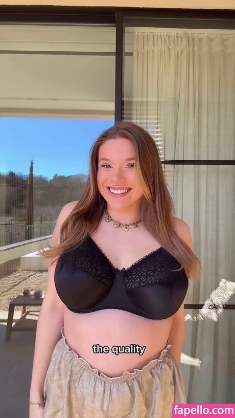 Justinaccessible pornstar naked images