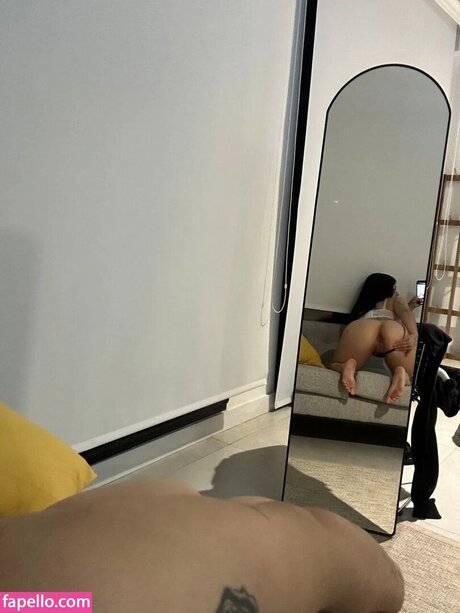 Mica Yba ez nude model galleries