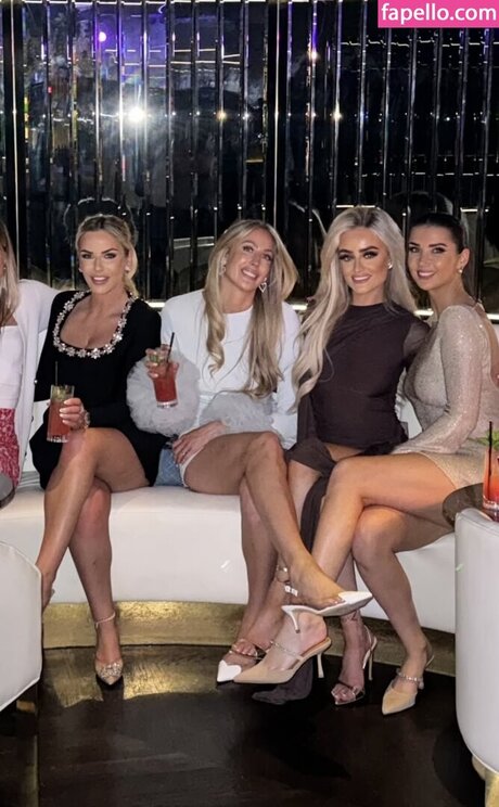 Kate Tracey model xxx pics