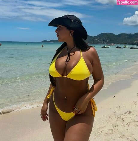 Maya Gorali pornstar adult img