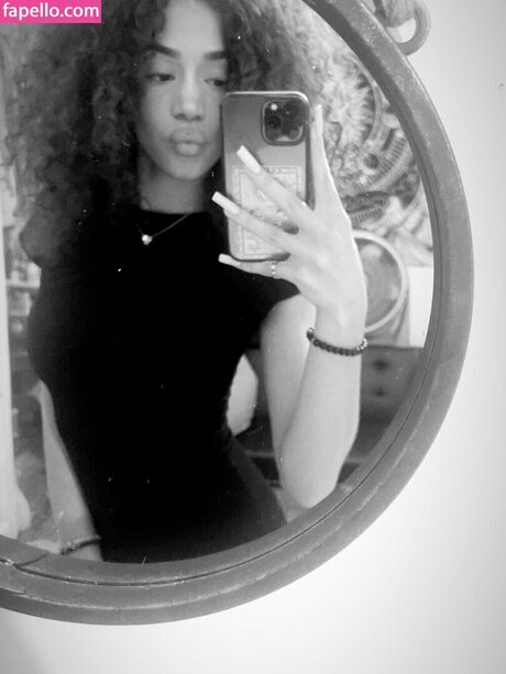 mixedbabygigi best model picture