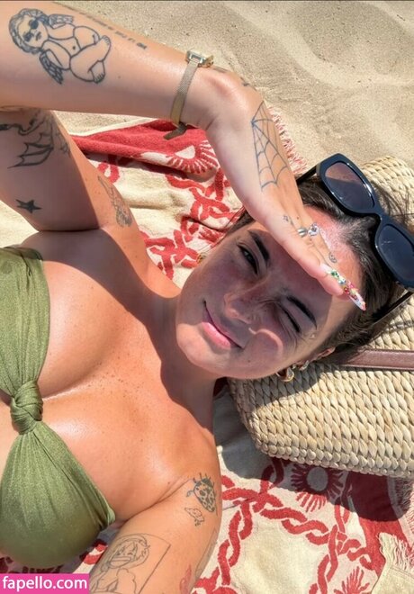 Julie Ferrat sexy model image