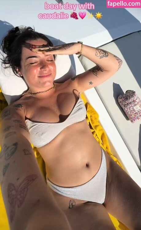 Julie Ferrat Best Profile Photo