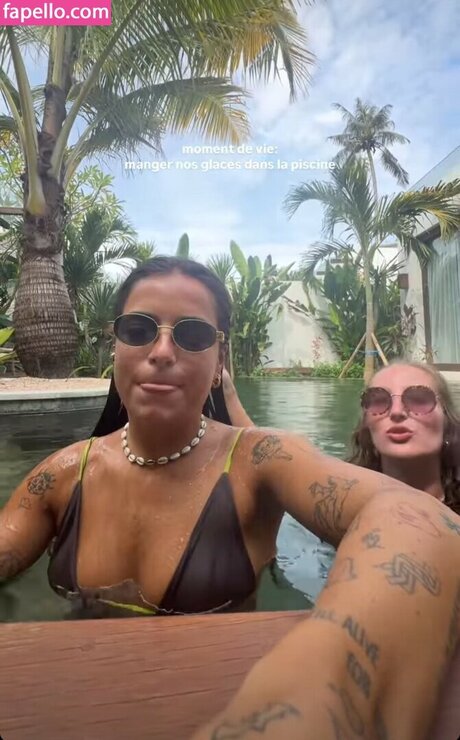 Julie Ferrat high quality model img