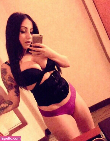 nadianaughty1 pornstar picture