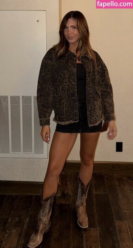 Madison Humphrey beautiful star images