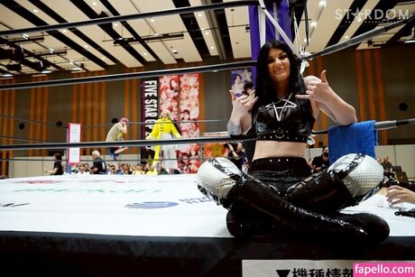 small onlyfans sexy naked pic