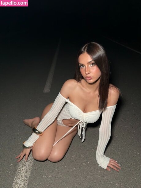 Mia Lobosco erotic star image