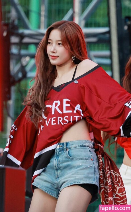 Kazuha Nakamura_ hd star image