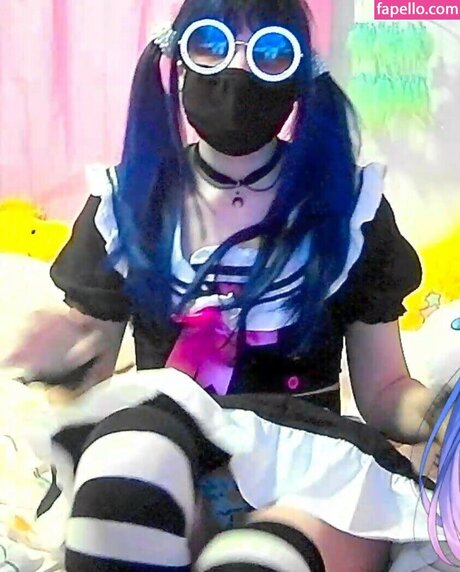 LittleNiiVT high quality model picture