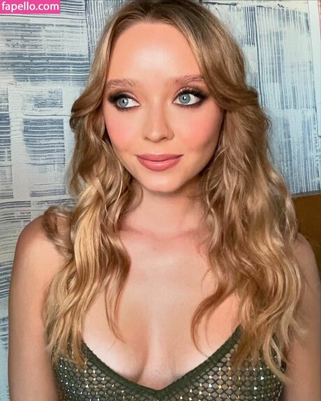 Madeleine Arthur star nice picture