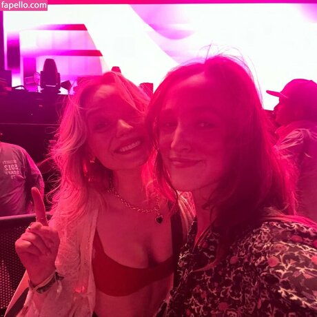 Madeleine Arthur star beautiful image