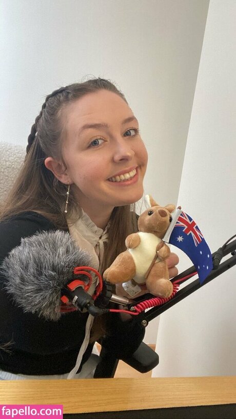 Iced Quokka model top archive