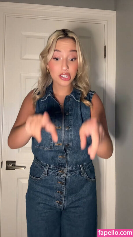 Cloud ASMR model porn img