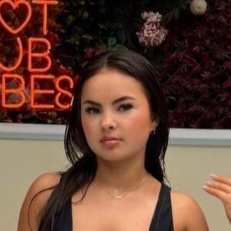 Gracie Mcdonald model hot photo