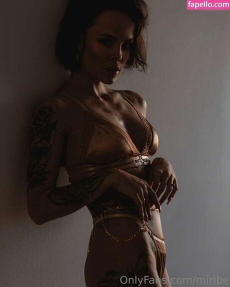 Miri Be beautiful actress gallery