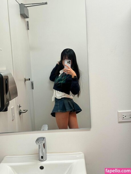 Lisa Tung pretty star archive