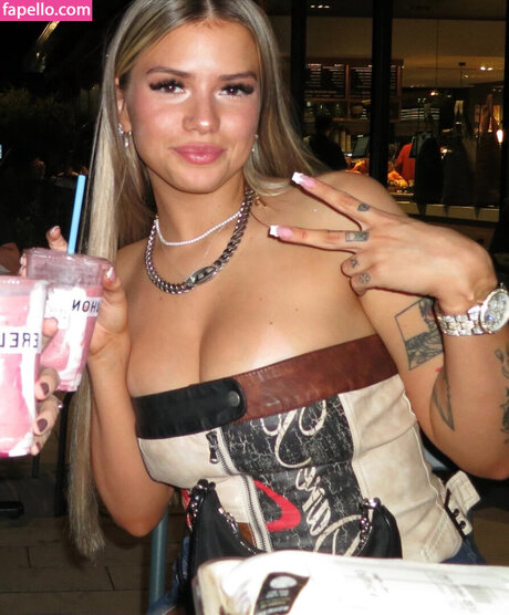 Mentltitness sexy actress galleries