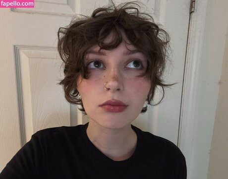 nerdy teen onlyfans sexy images