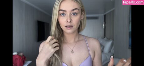 Simply Kel ASMR model xxx photos