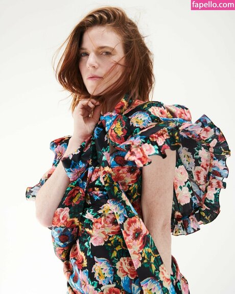 Rose Leslie model beautiful photo