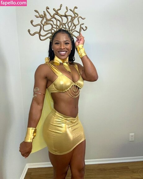 Kali Armstrong WWE nude star archive