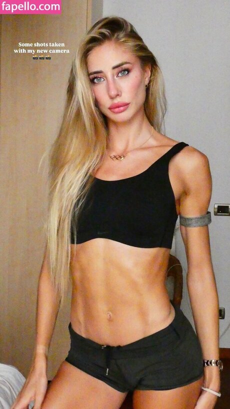 Gaia Sabbatini star free images