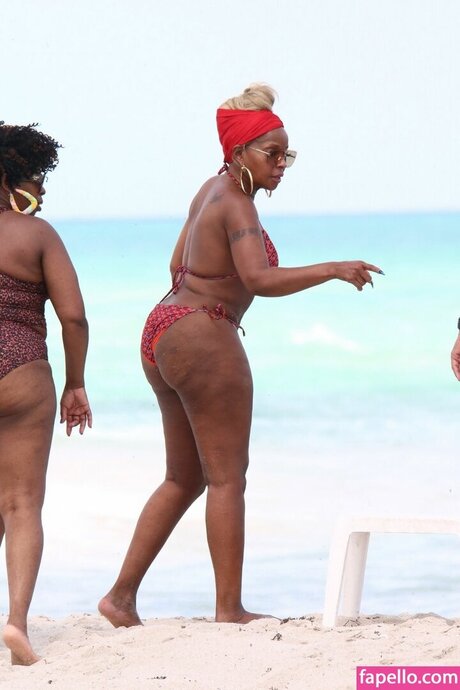 Mary J Blige sex model archive