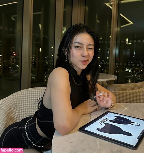 shirlizleee hot actress images