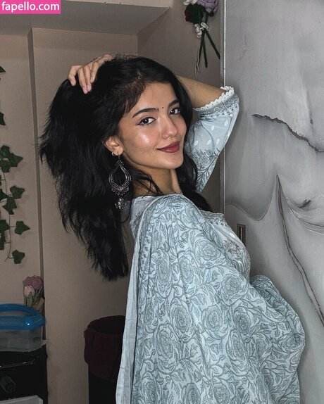 ishitasgj star high quality image