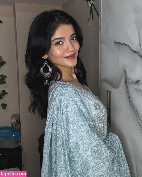 ishitasgj model best pictures