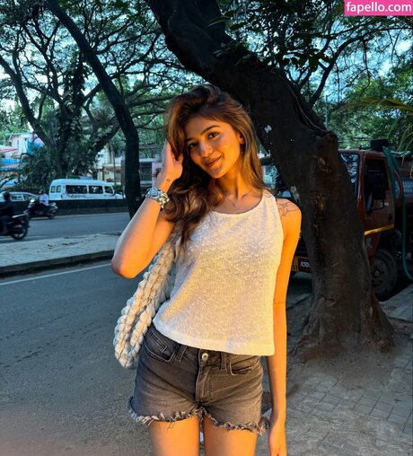 ishitasgj erotic star galleries