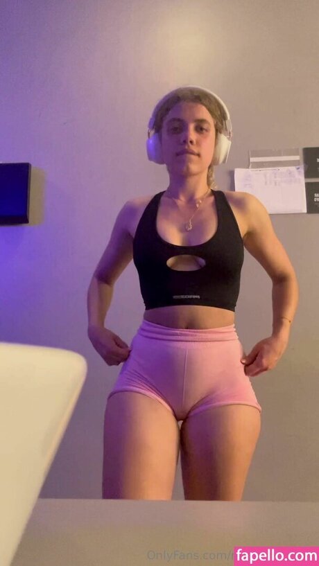 Mila Refacho pornographic actress picture