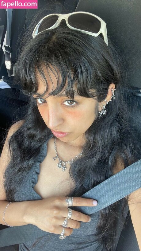 Aislinn Ritchie naked pornstar gallery