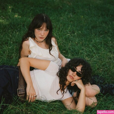 Holly Humberstone high quality star pic