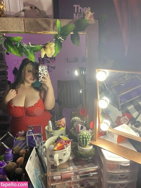 strawberryxfnta nude star pics