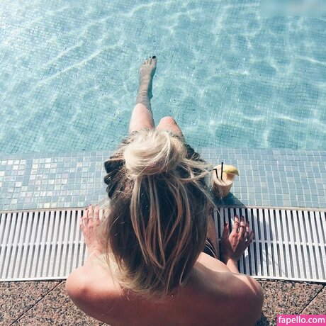 beautiful face onlyfans top images