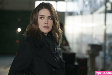 Megan Boone naked star picture