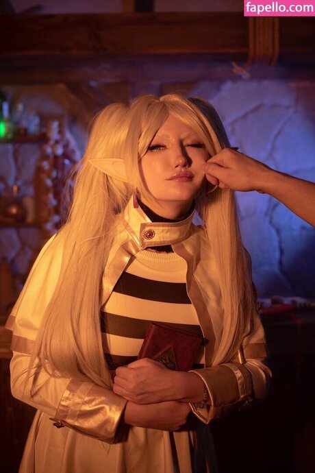 Elena Kyalviyainen exclusive star photo