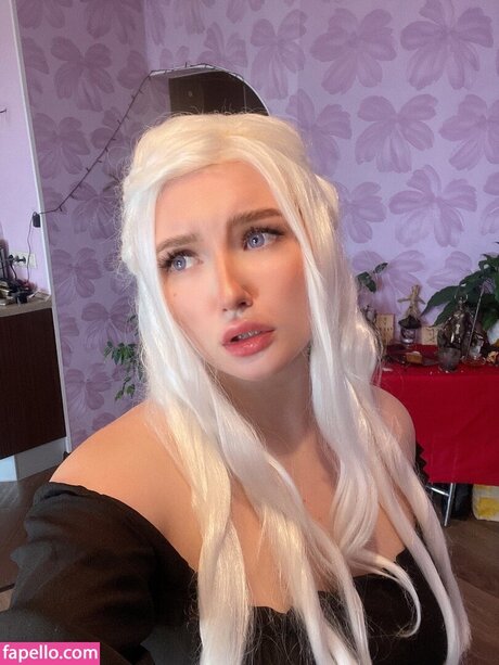 Elena Kyalviyainen Best Profile Photo