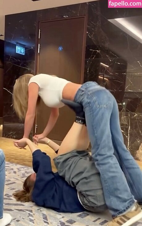 Zoe Clarke model sexy pictures