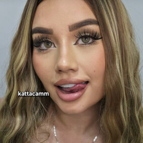 Kattacamm pornstar beautiful pics