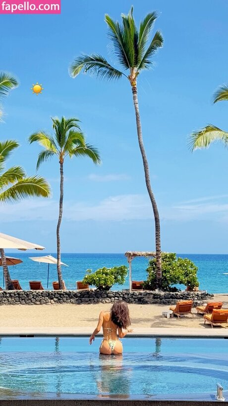 Valerie smth erotic model pic