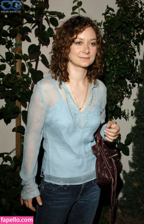 Sara Gilbert model nice galleries