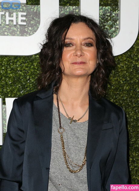 Sara Gilbert star beautiful image
